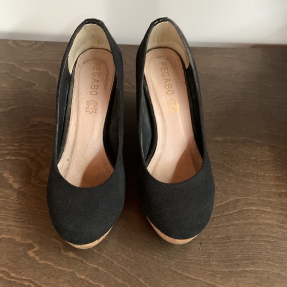 PEGABO Pericles cork heels. Black. Size 6. - Picture 2 of 6